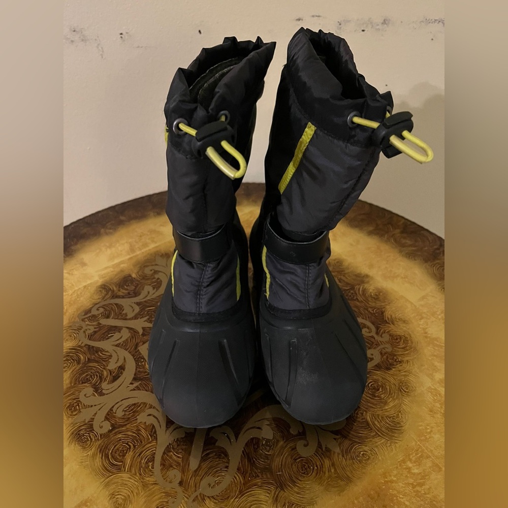 Sorel boots for boy